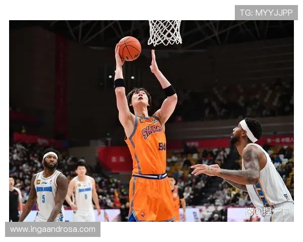 [CBA]上海快速反击 培根滞空上篮打进加.